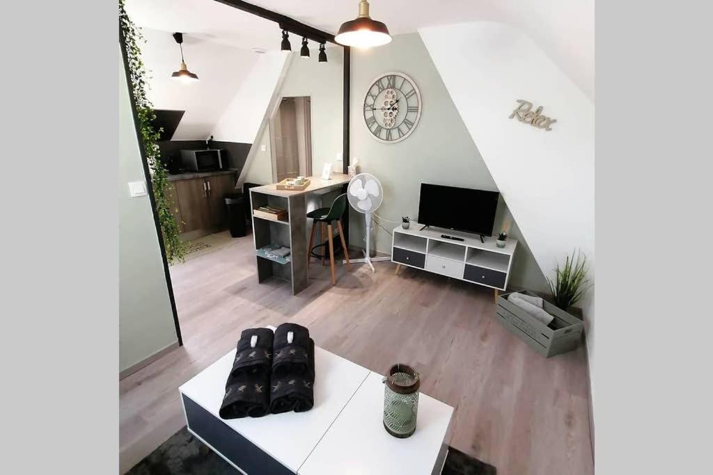 Ferienwohnung Le Cosy Sens Exterior foto